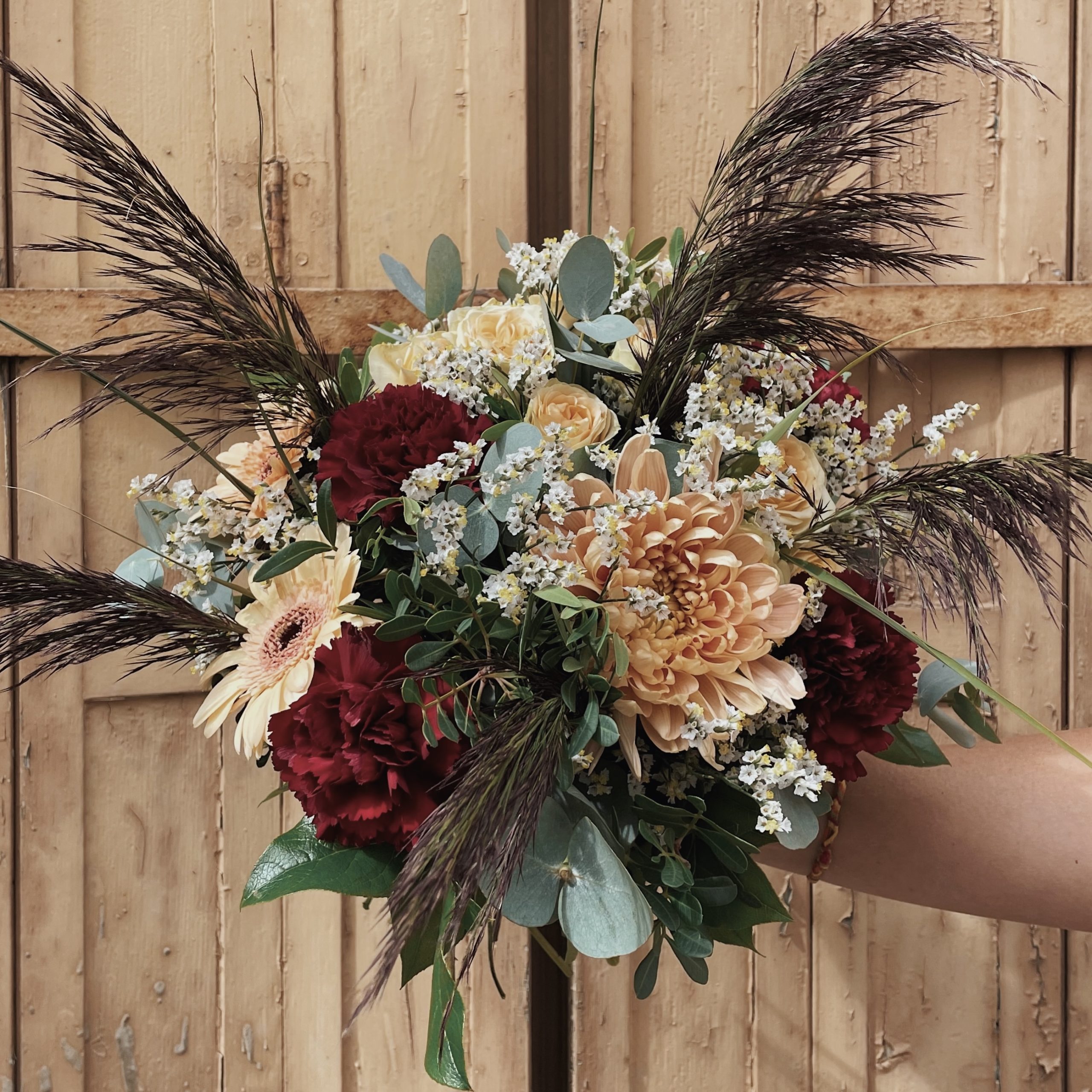 Charlotte bouquet de fleurs rural fleuriste à Neuville-sur-Saône