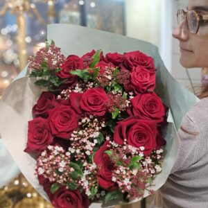 bouquet fête des mamans neuville sur saone fleuriste