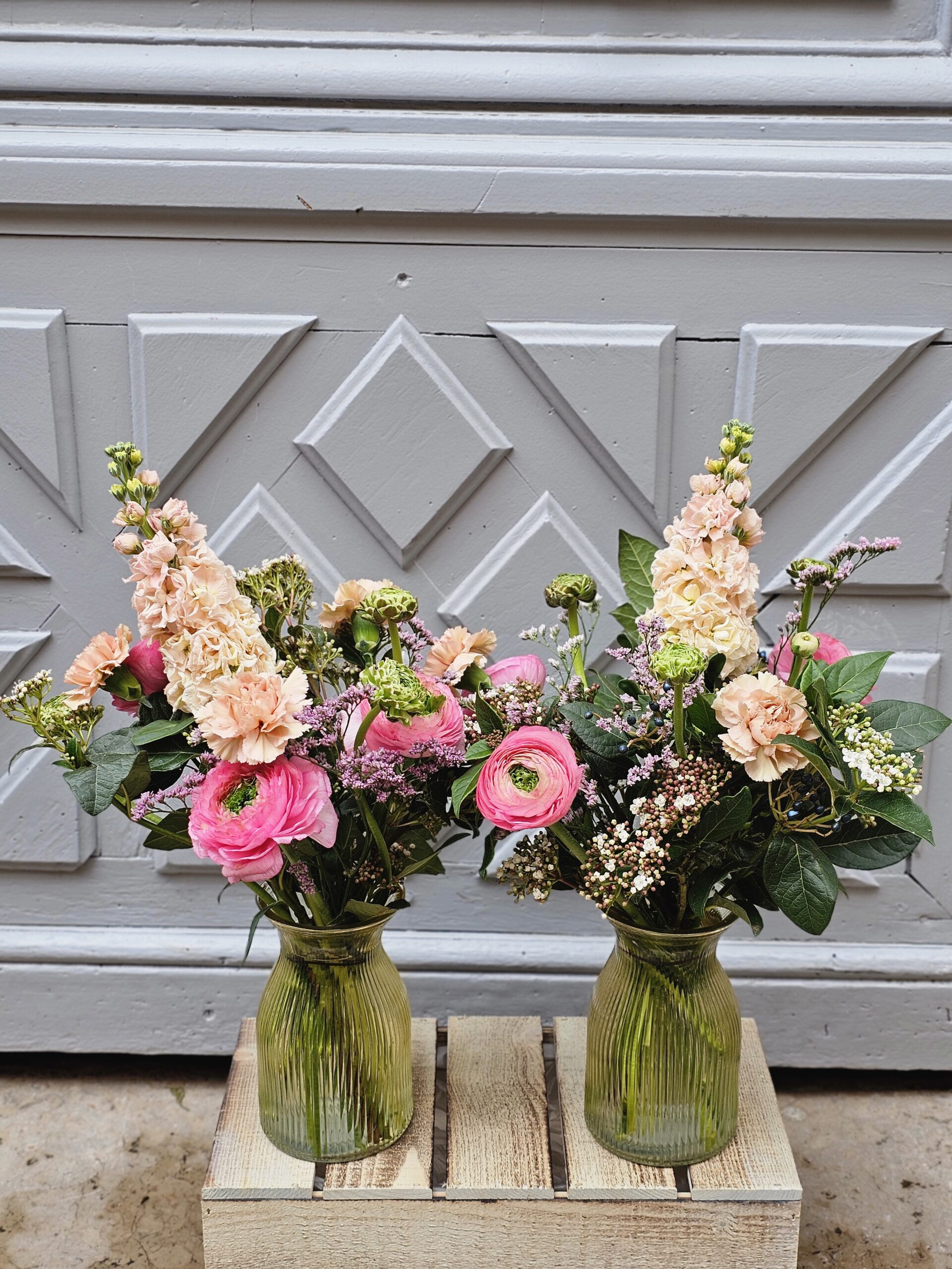 Bouquet de saison avec vase saint valentin et fête des mamies