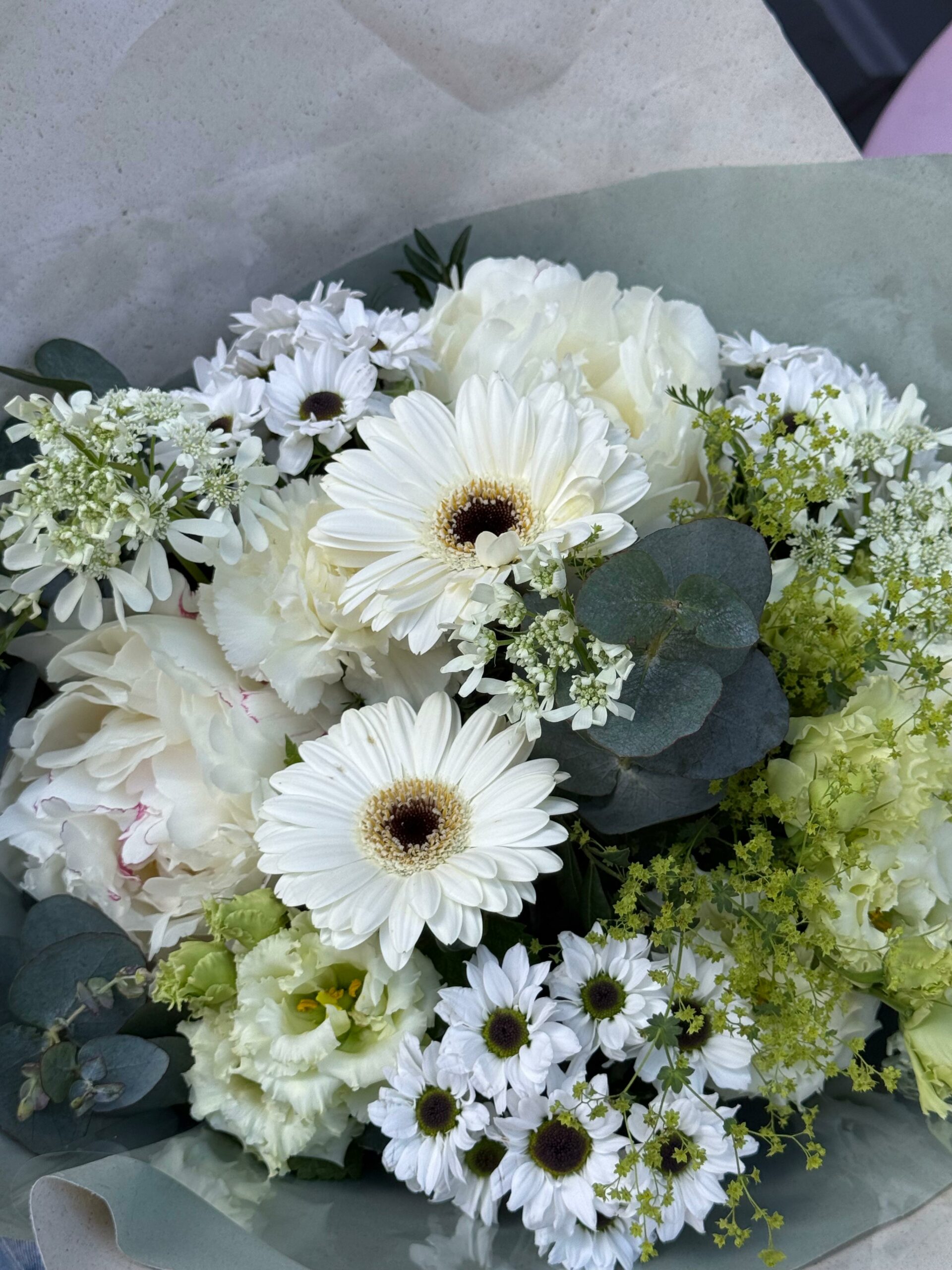 Bouquet en fleurs variées douceur Neuville sur Saone