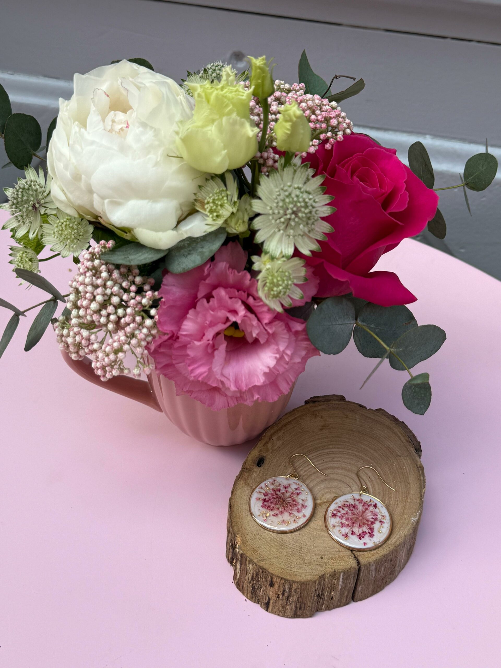 Création artisanale avec fleurs